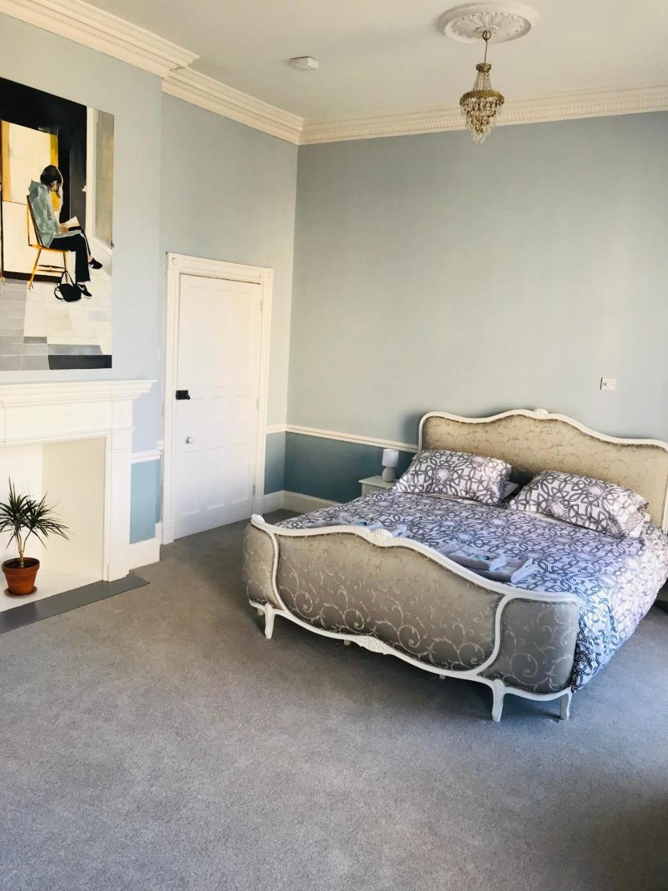 Regency Rooms Guesthouse チェルトナム エクステリア 写真
